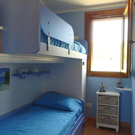 Holidayhouse In With Pool Apartament Badesi